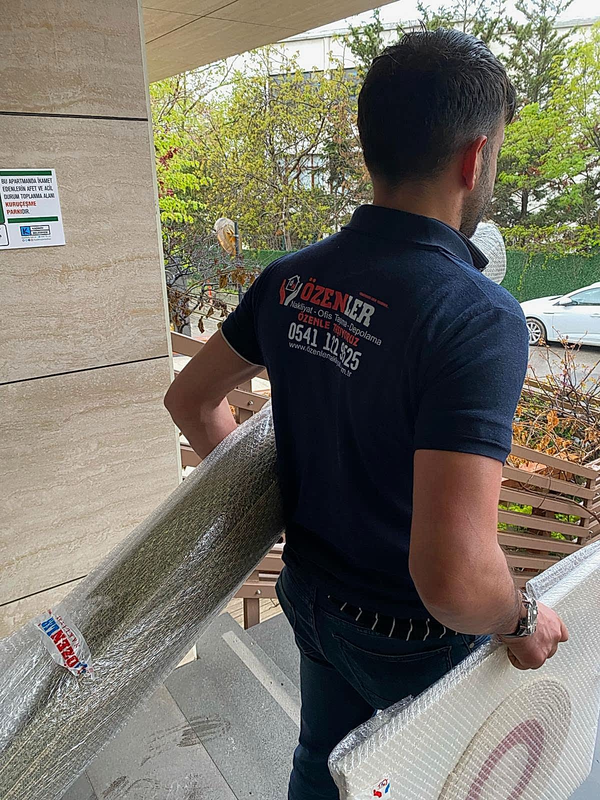 İstanbul'da evden eve nakliyat yapan Özenler Nakliyat